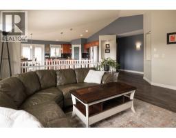 Living room - 3013 Brindisi Place, Kelowna, BC V1V2N5 Photo 6