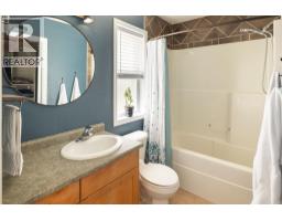 3013 Brindisi Place, Kelowna, BC V1V2N5 Photo 16