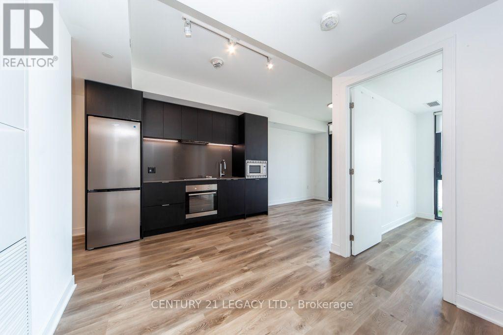 #821 86 DUNDAS STREET E - 13