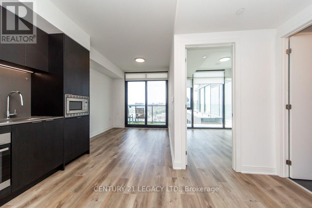 #821 86 DUNDAS STREET E - 14