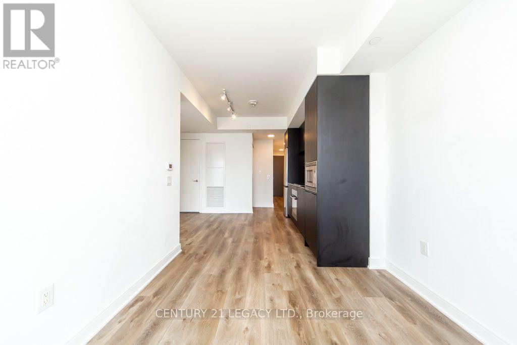 #821 86 DUNDAS STREET E - 18