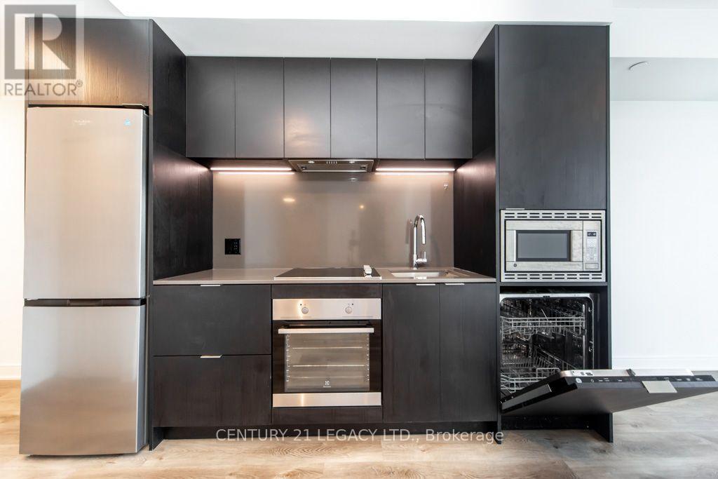#821 86 DUNDAS STREET E - 22