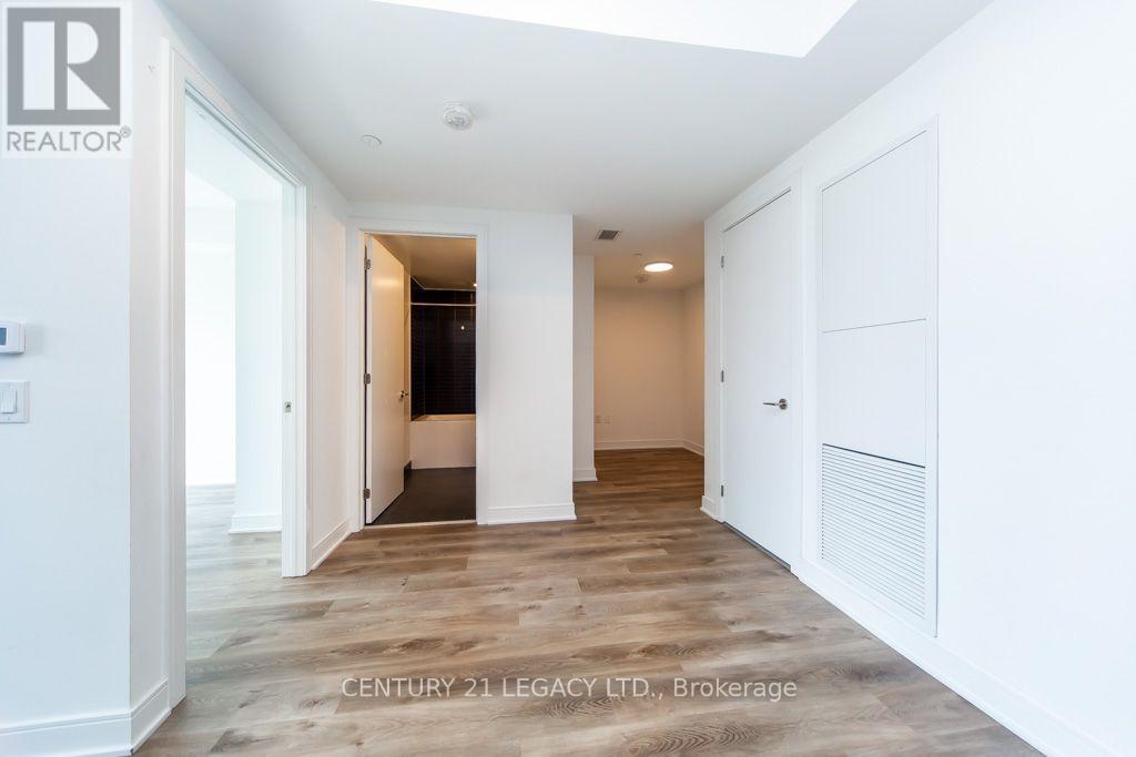 #821 86 DUNDAS STREET E - 23