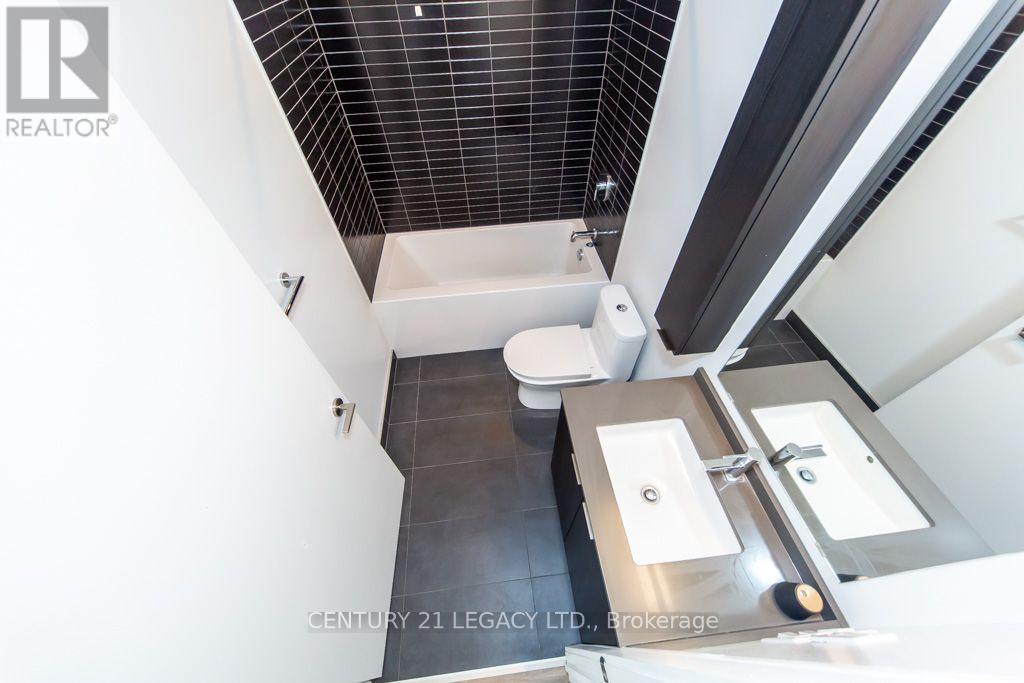 #821 86 DUNDAS STREET E - 31