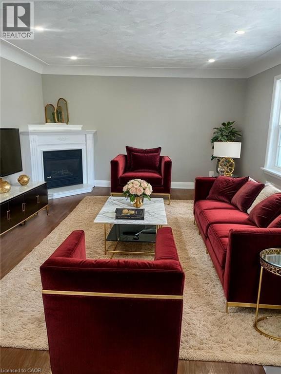 147 HEXAM Street Unit# Upper — photo 3