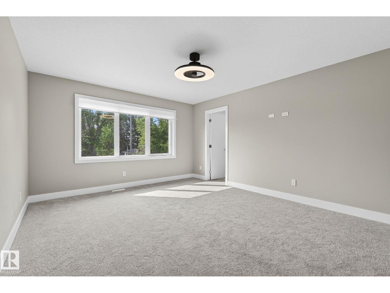 10906 54 AV NW - 36