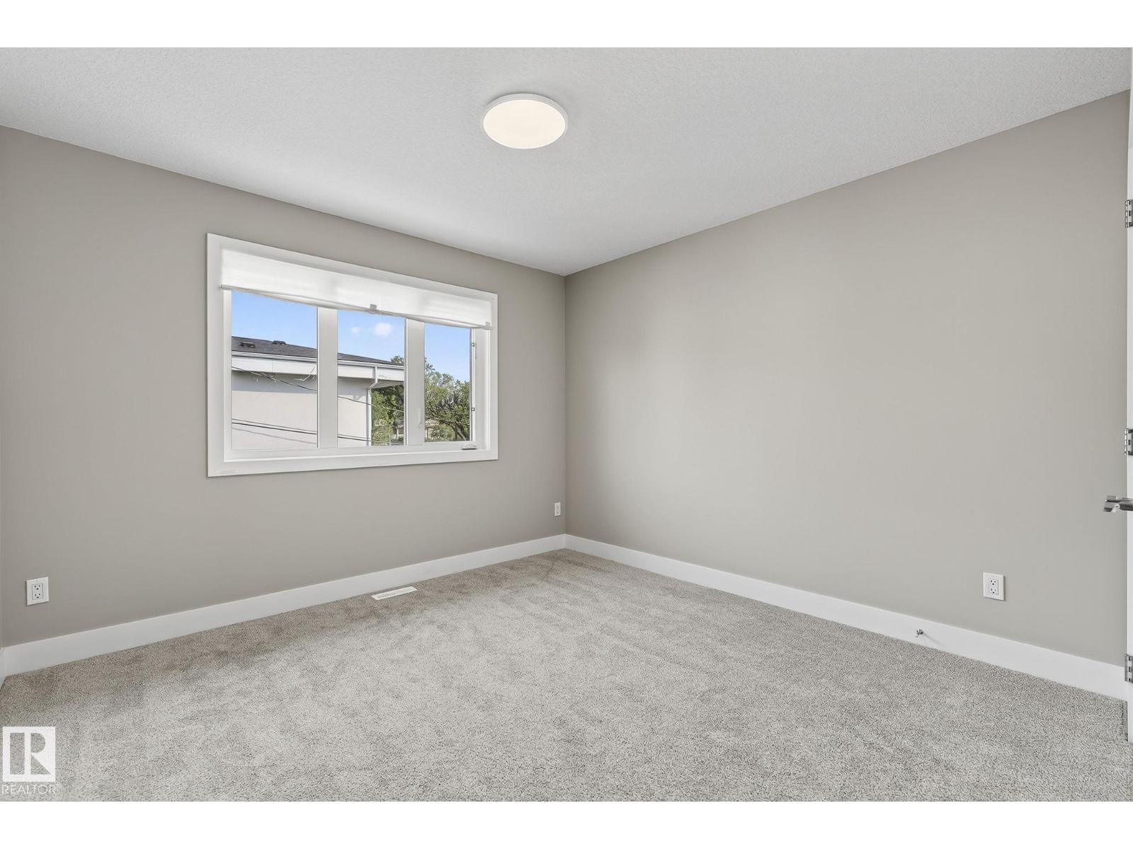 10906 54 AV NW - Image 46