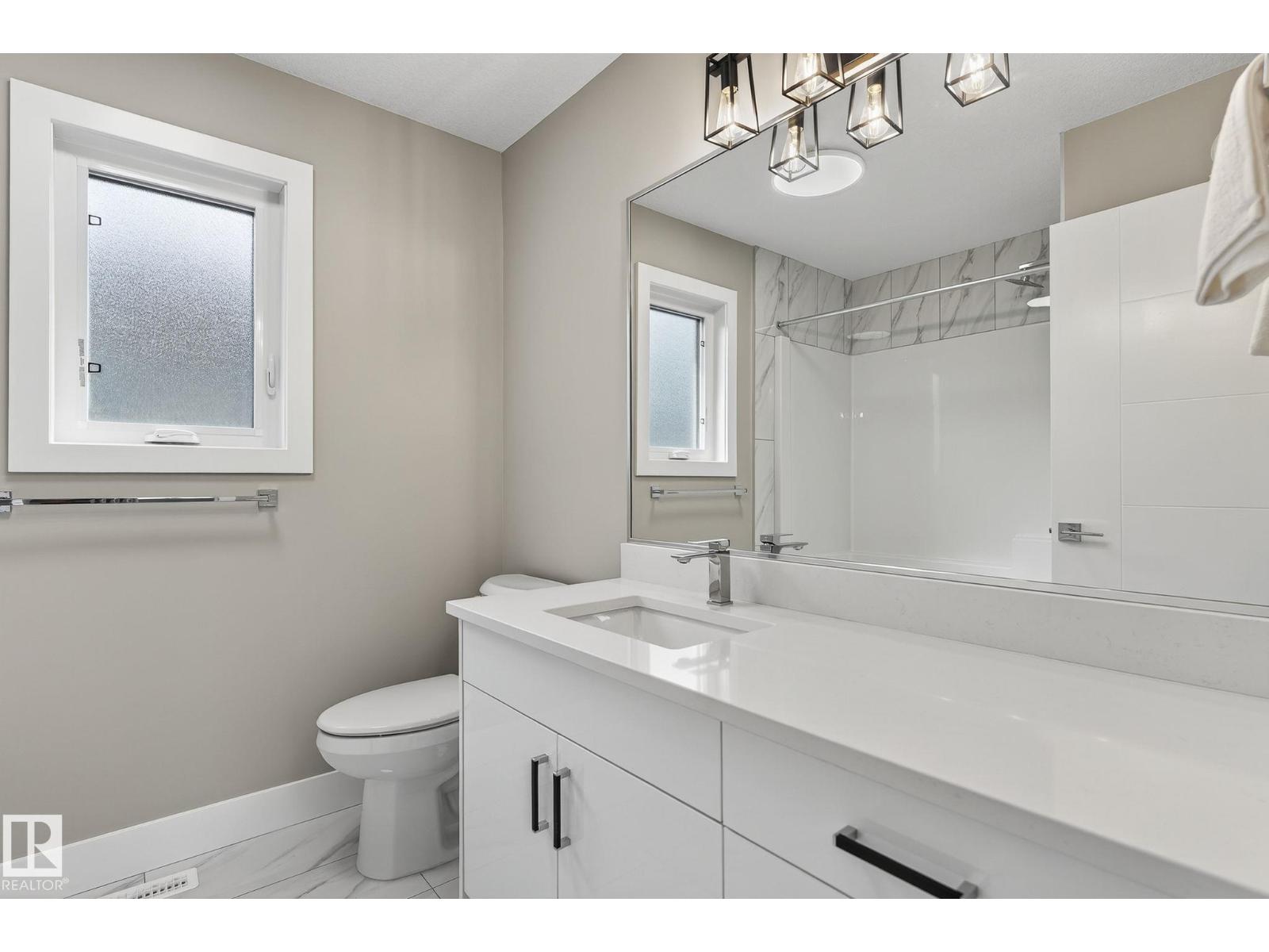 10906 54 AV NW - Image 51