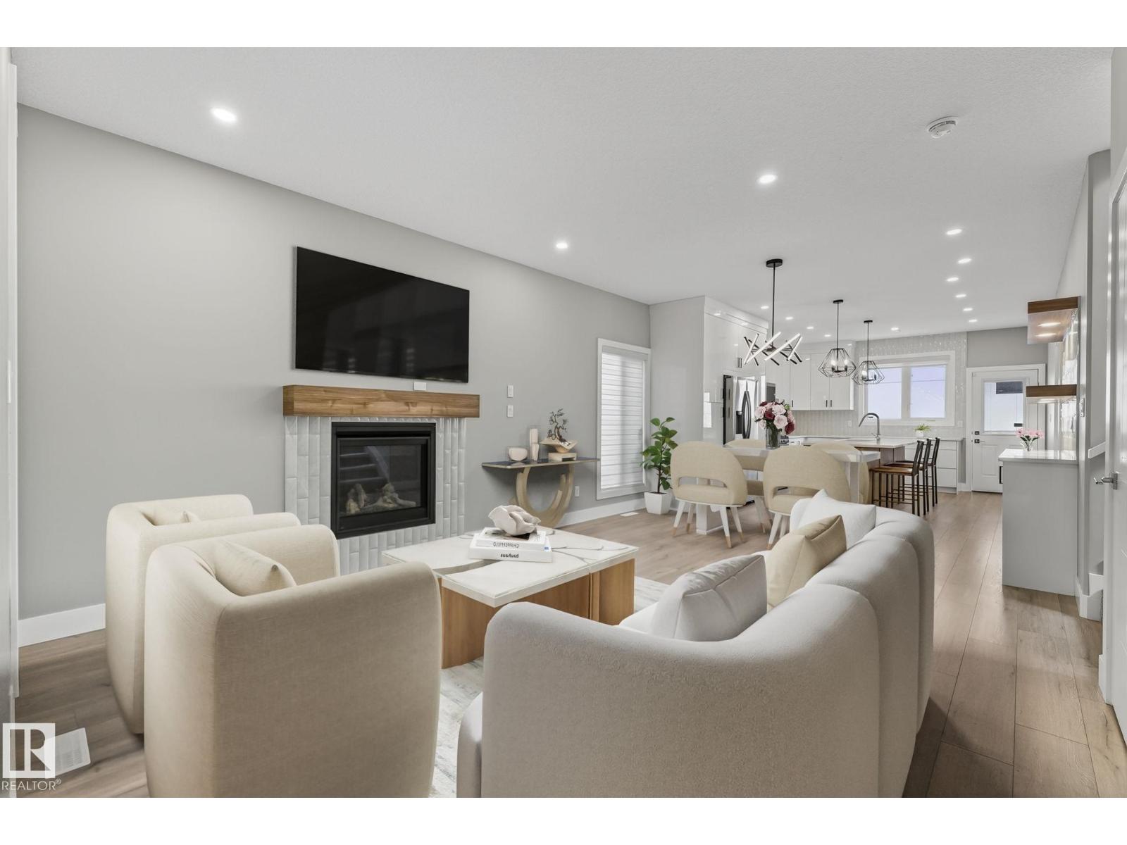 10906 54 AV NW - 6