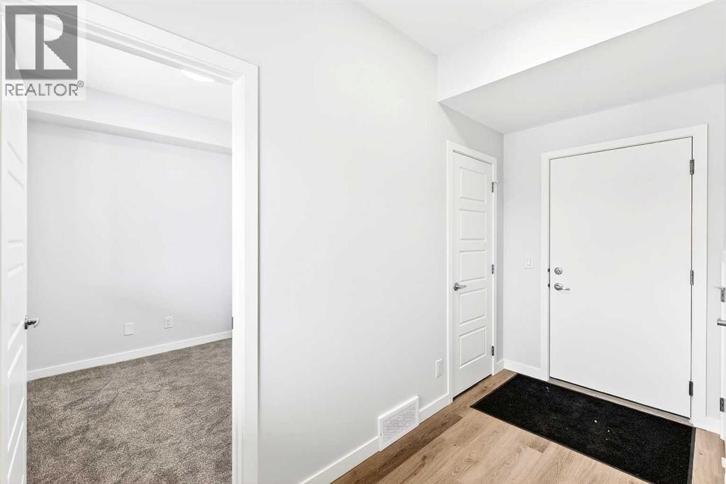 #302 40 Creekside Way SW - 4