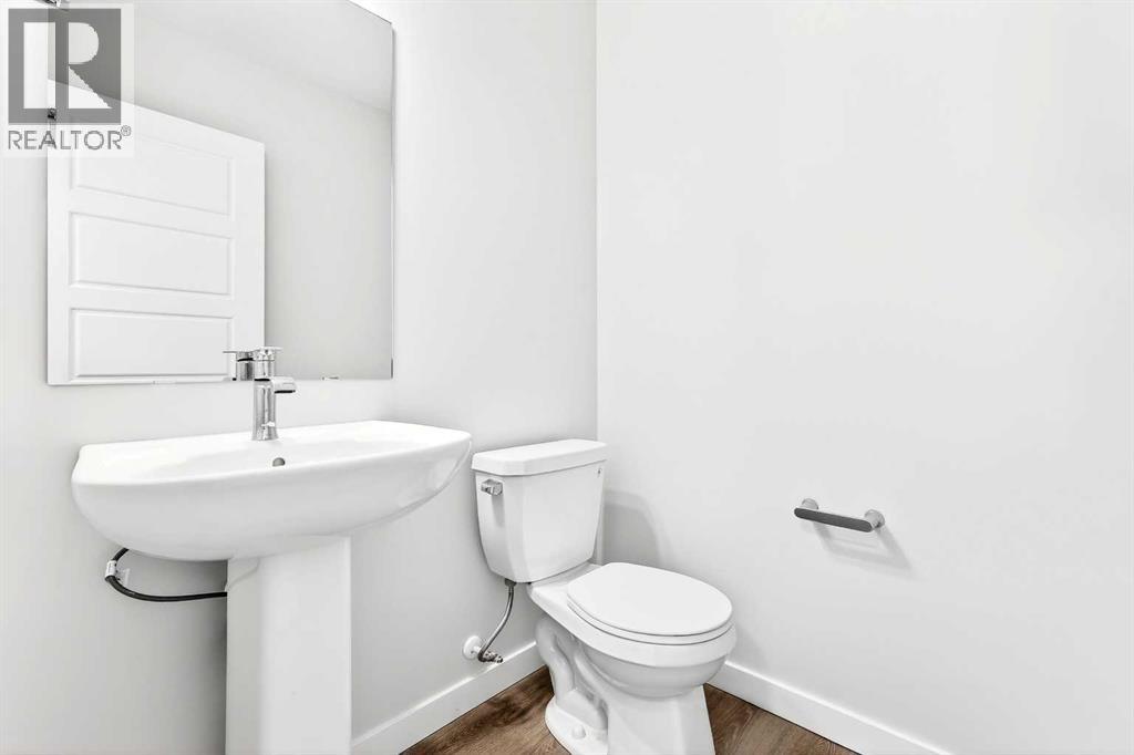 #302 40 Creekside Way SW - 19