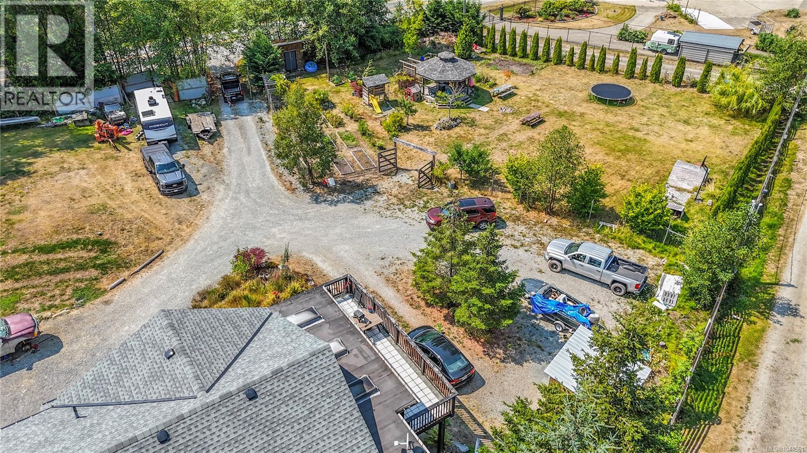 877 Hutchinson Rd - 50