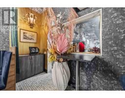 217 Ossington Avenue, Toronto, ON M6J2Z9 Photo 11