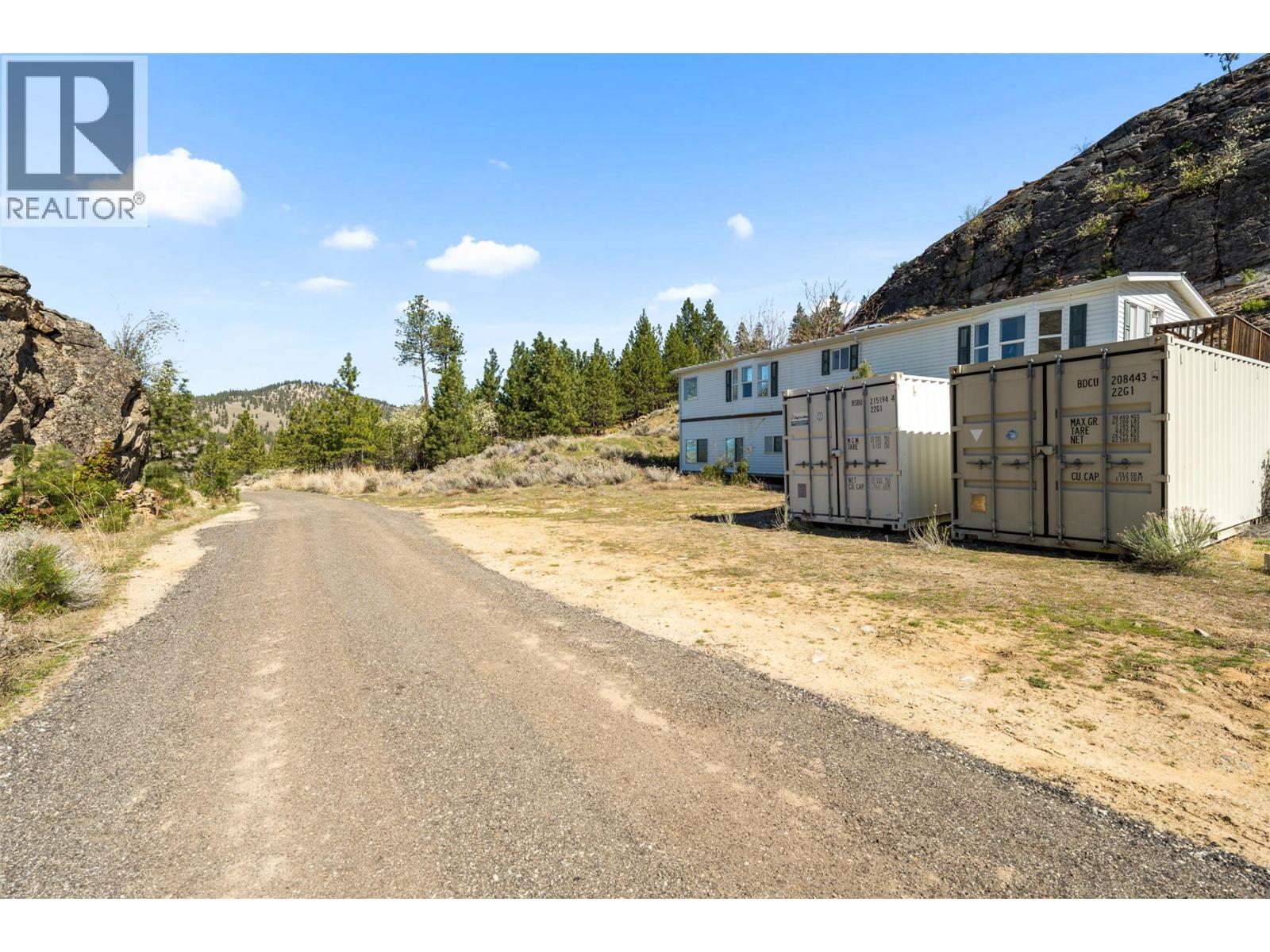 138 SALIKEN Drive - 12