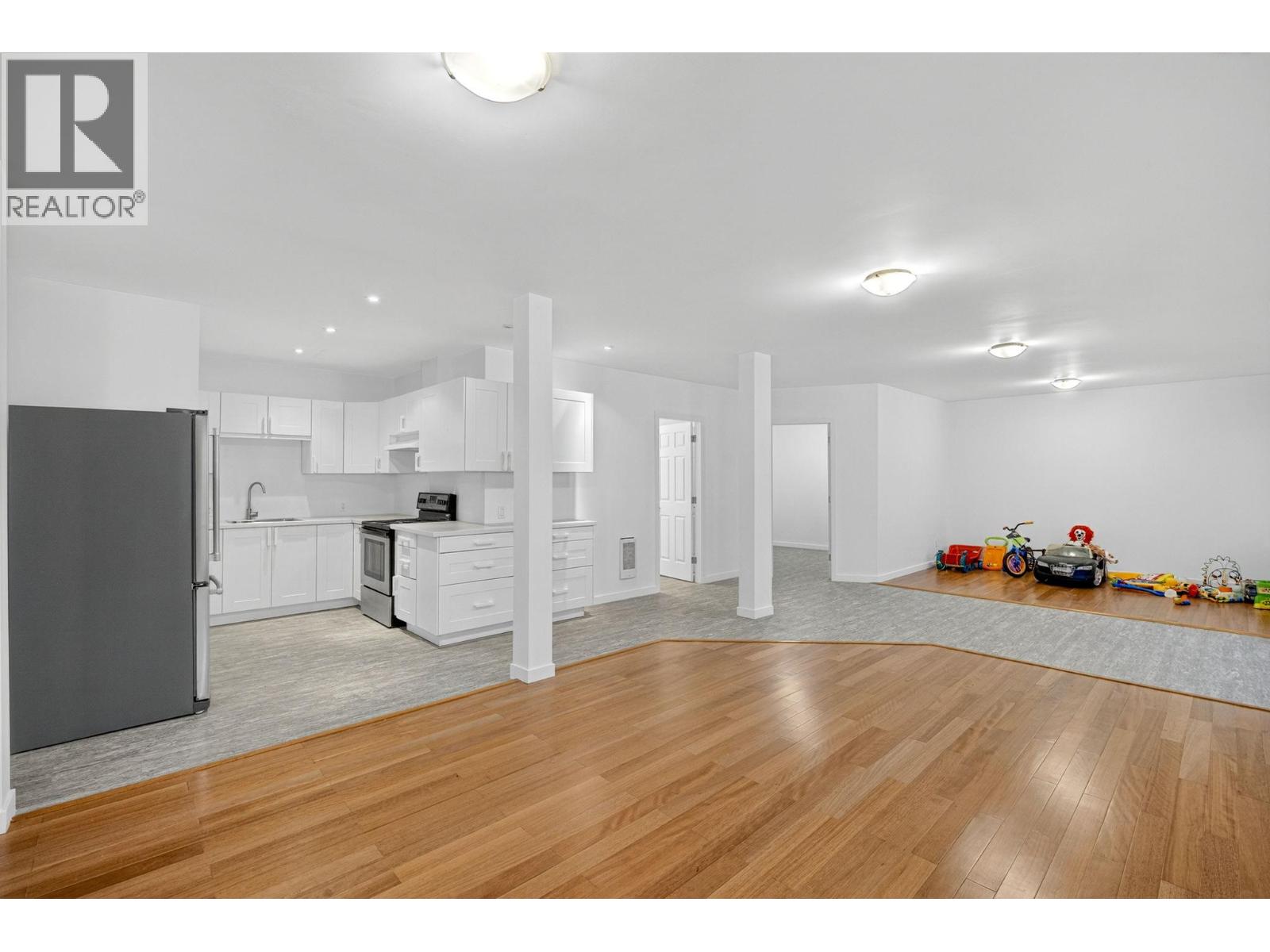 138 SALIKEN Drive, Penticton