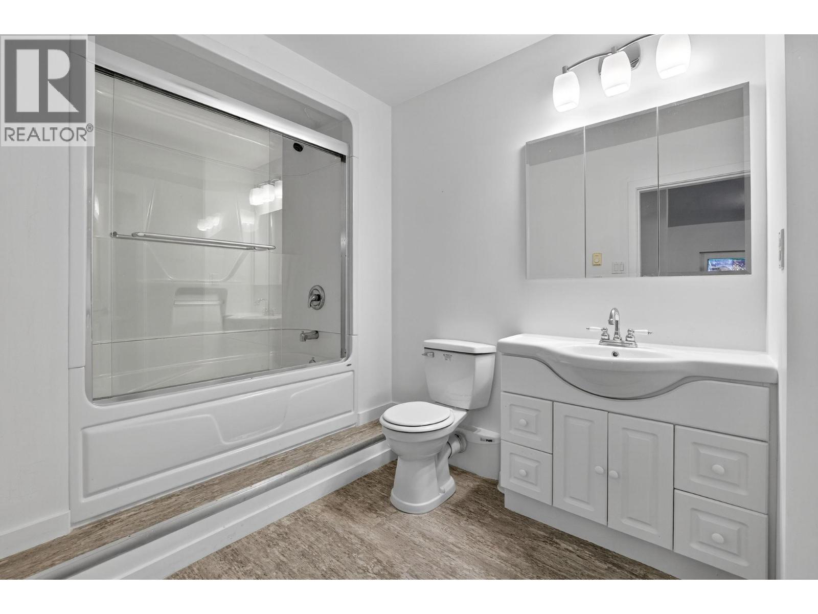 138 SALIKEN Drive, Penticton