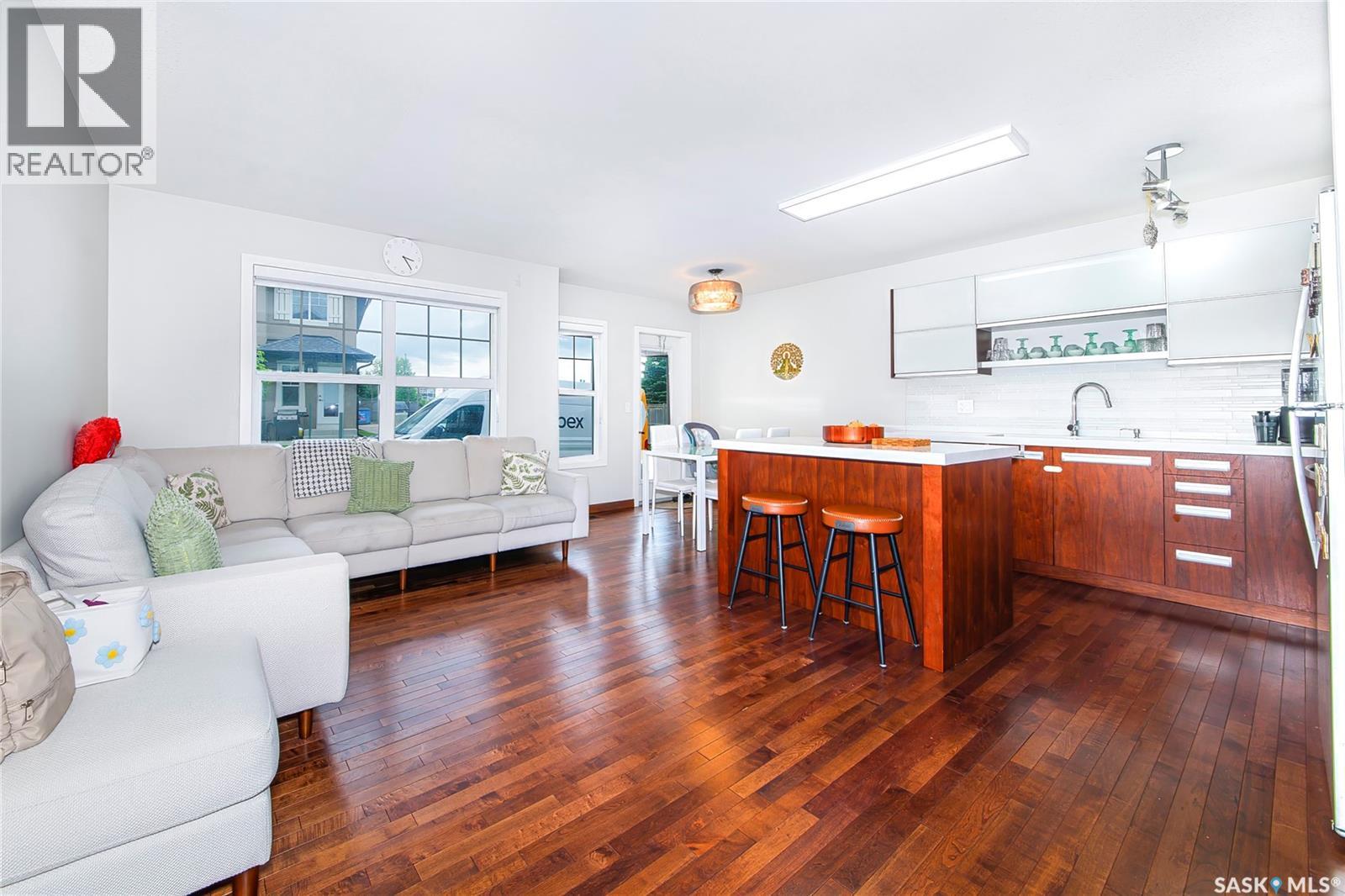#601 2012 Pohorecky CRESCENT - 11