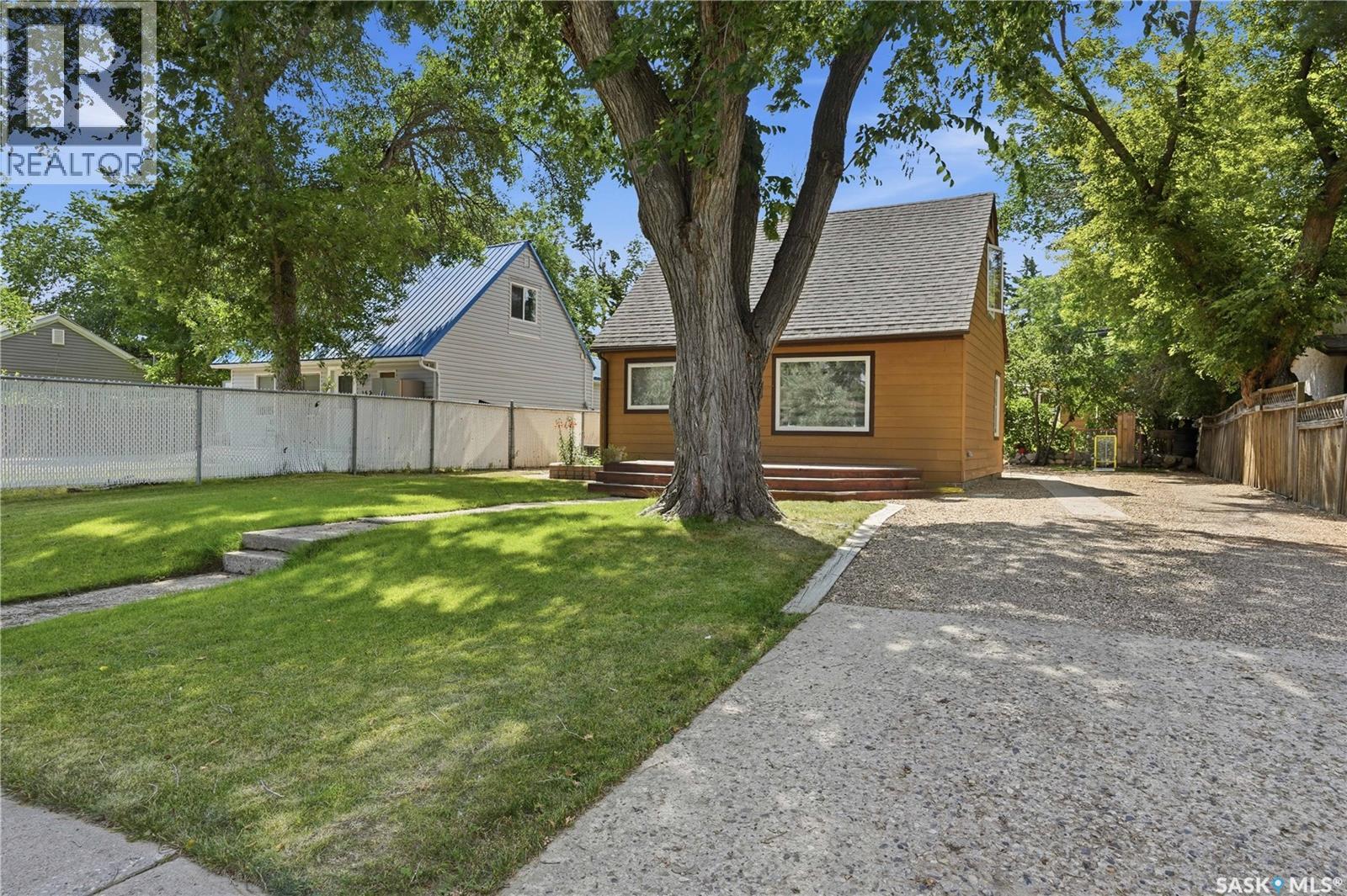 145 Lillooet STREET E, Moose Jaw — photo 3