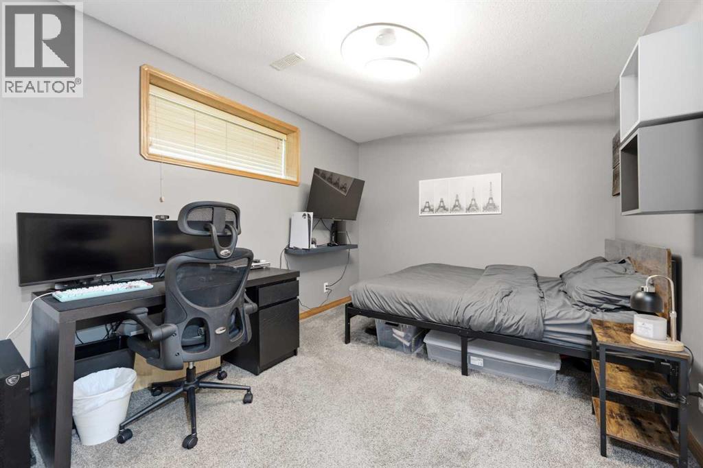 125 Ainsworth Crescent - Image 27