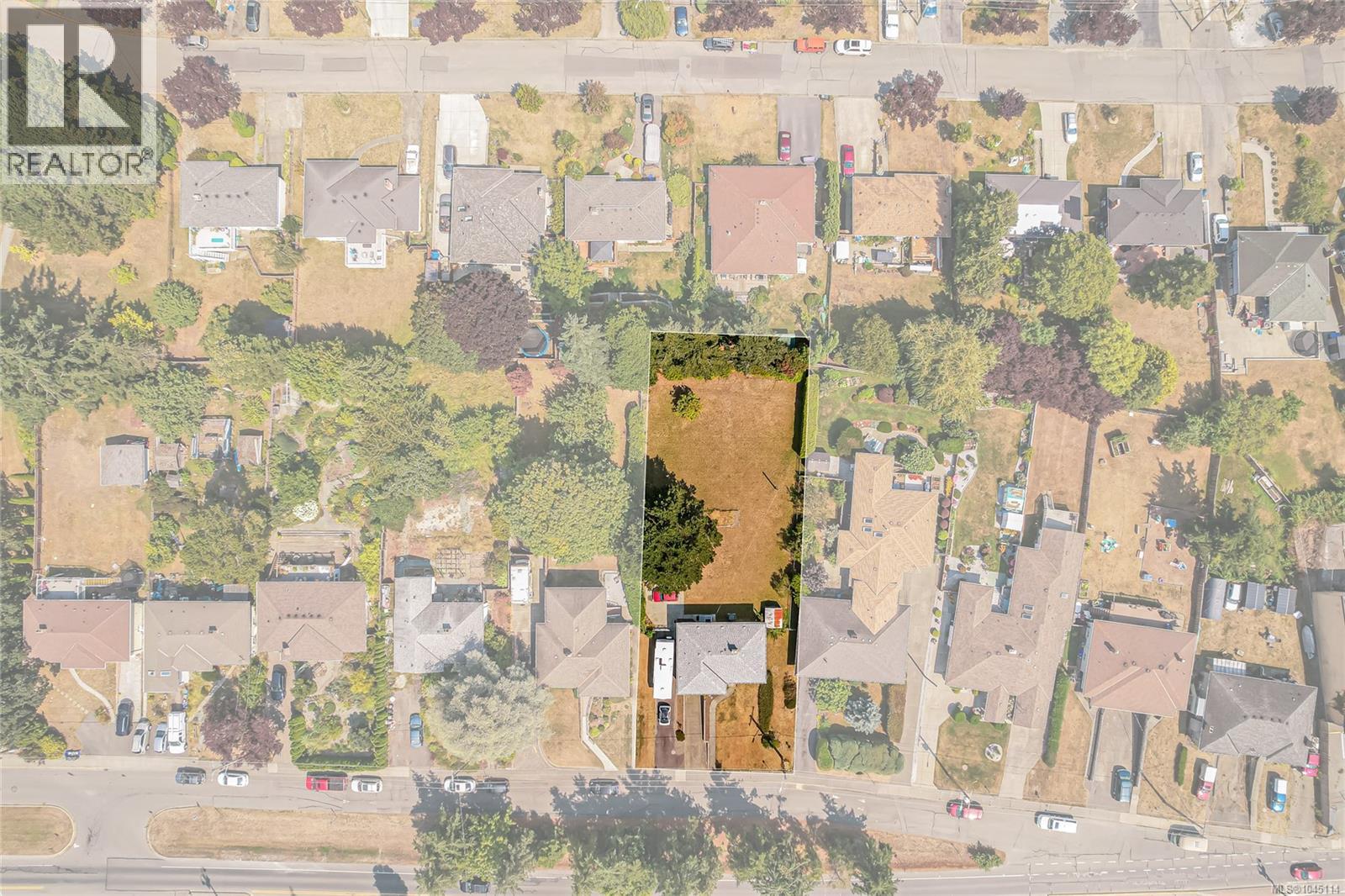 1040 Craigflower Rd - Image 32
