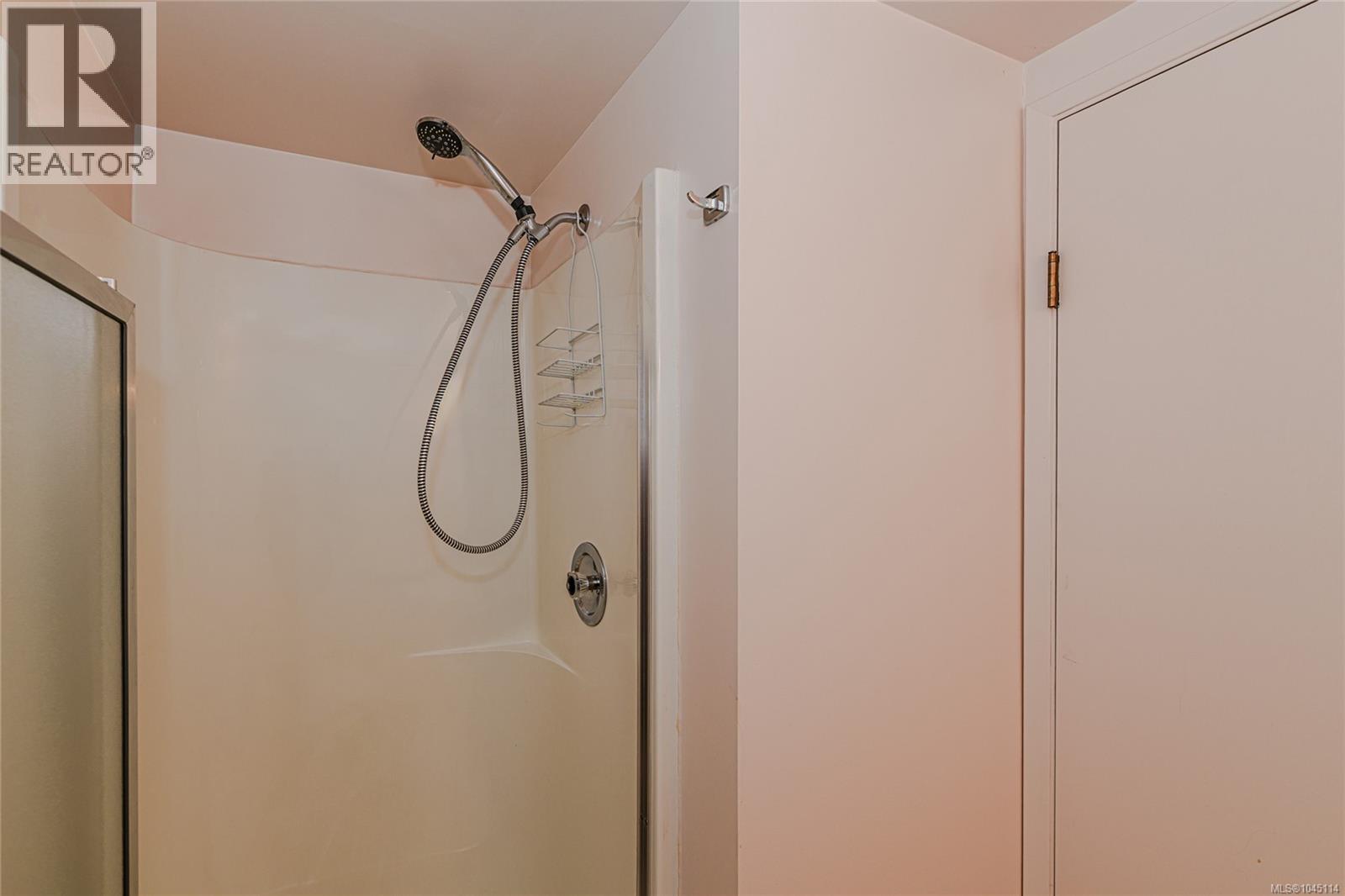 1040 Craigflower Rd - 20