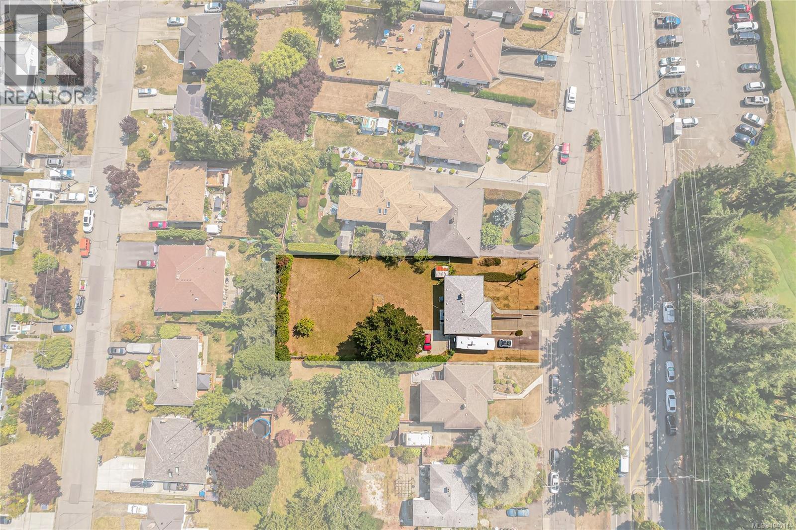 1040 Craigflower Rd - Image 36