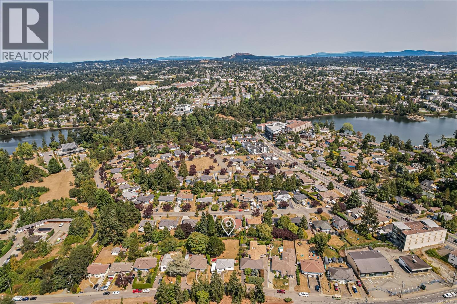 1040 Craigflower Rd - 33