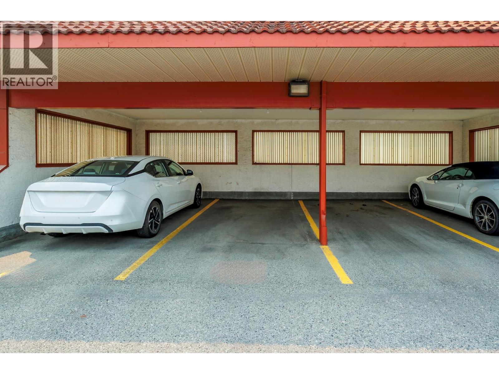 #211 2085 Gordon Drive - 22