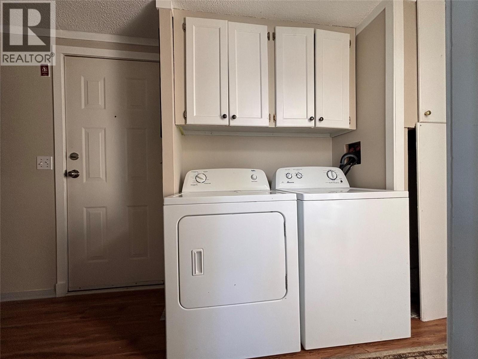 #27 2005 Boucherie Road - Image 19