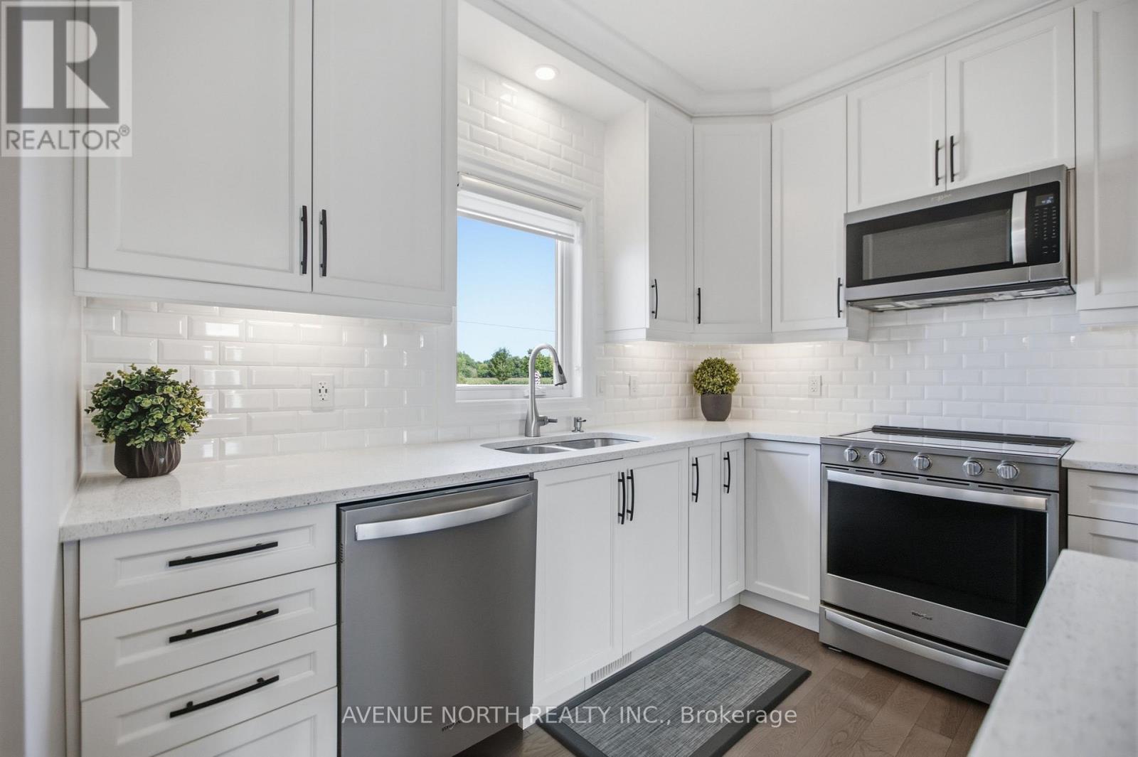 36 NANCY STREET - 11