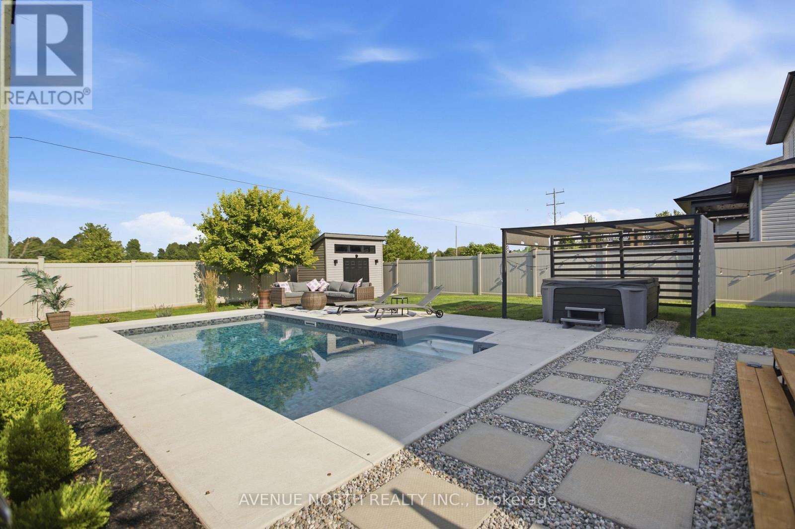 36 NANCY STREET - 32