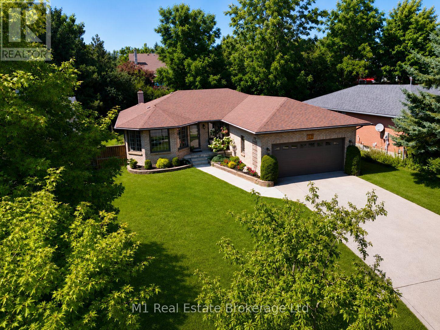 294 COLBORNE STREET - 3