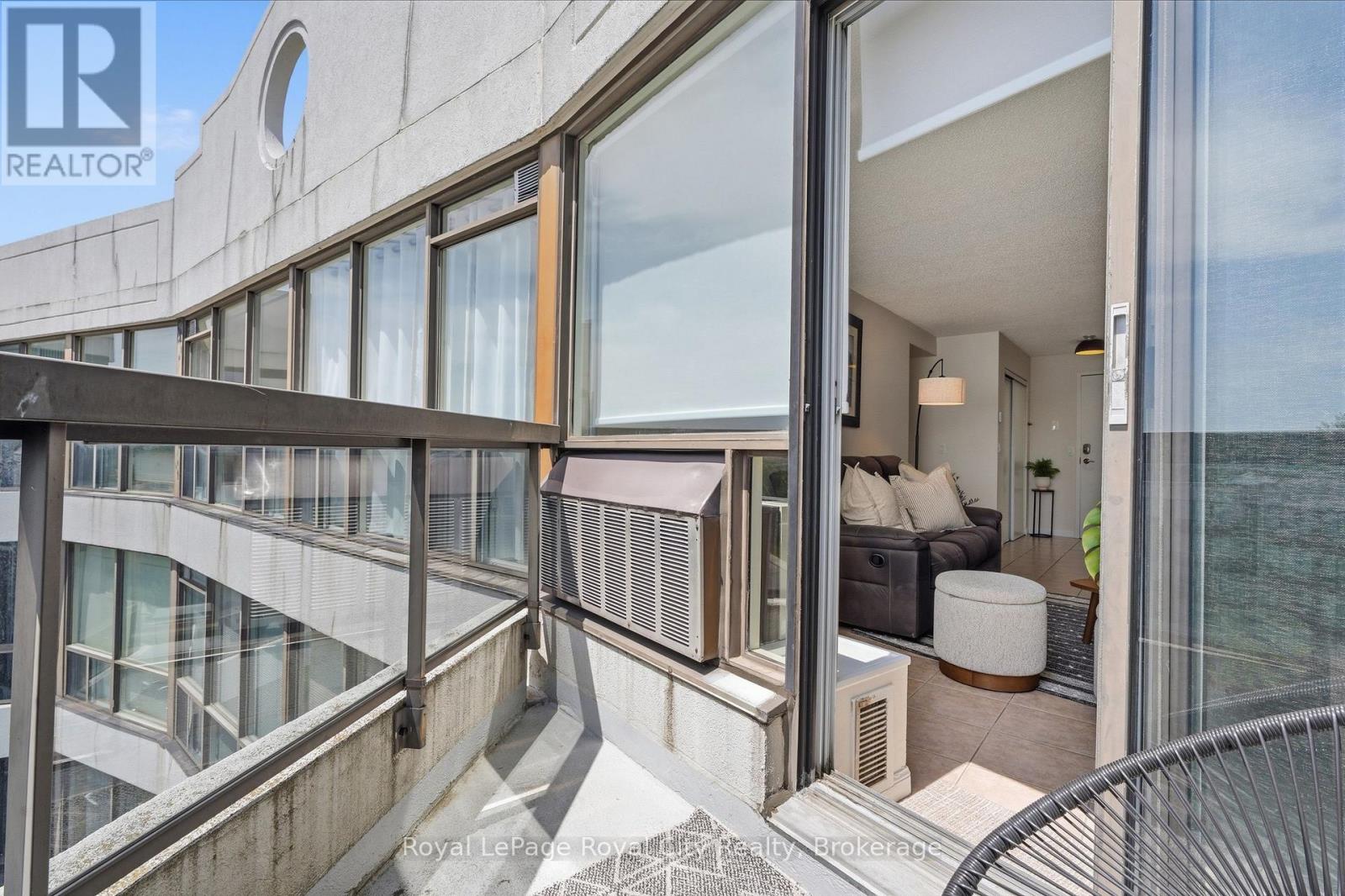 #610 107 BAGOT STREET - 9