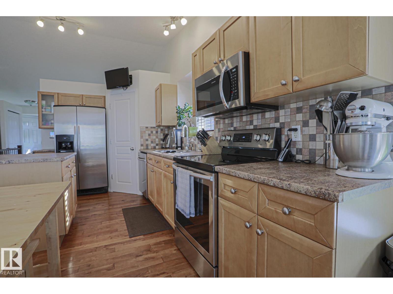 1 LEYLAND WY - Image 14
