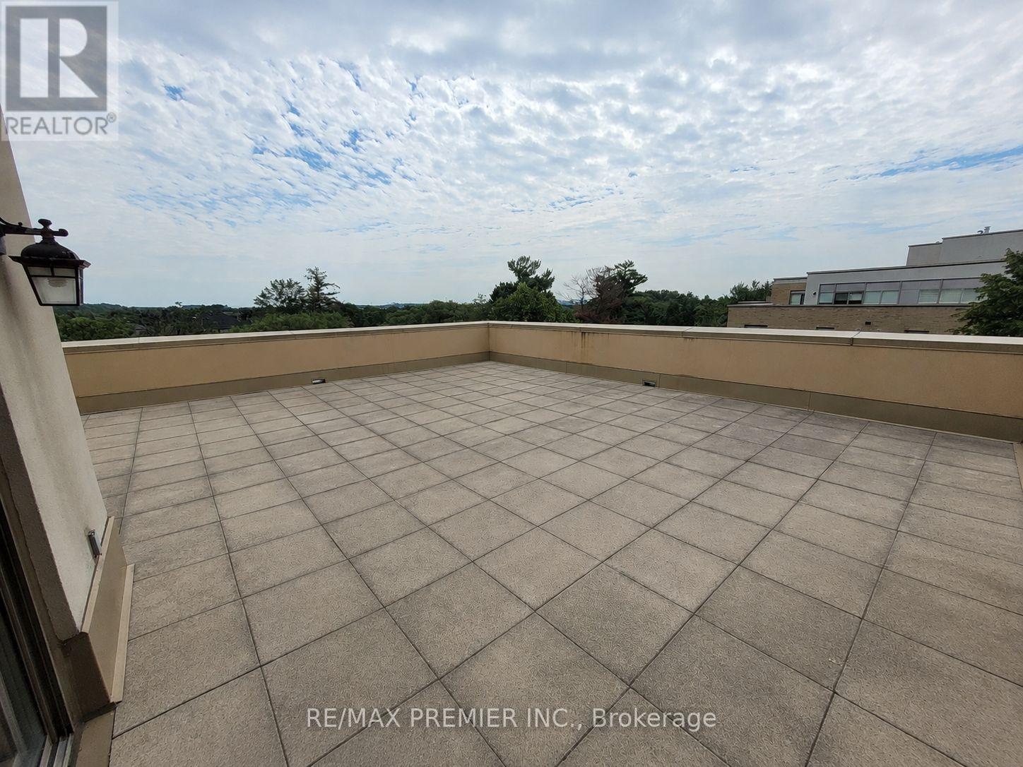 #502 2506 RUTHERFORD ROAD - 28