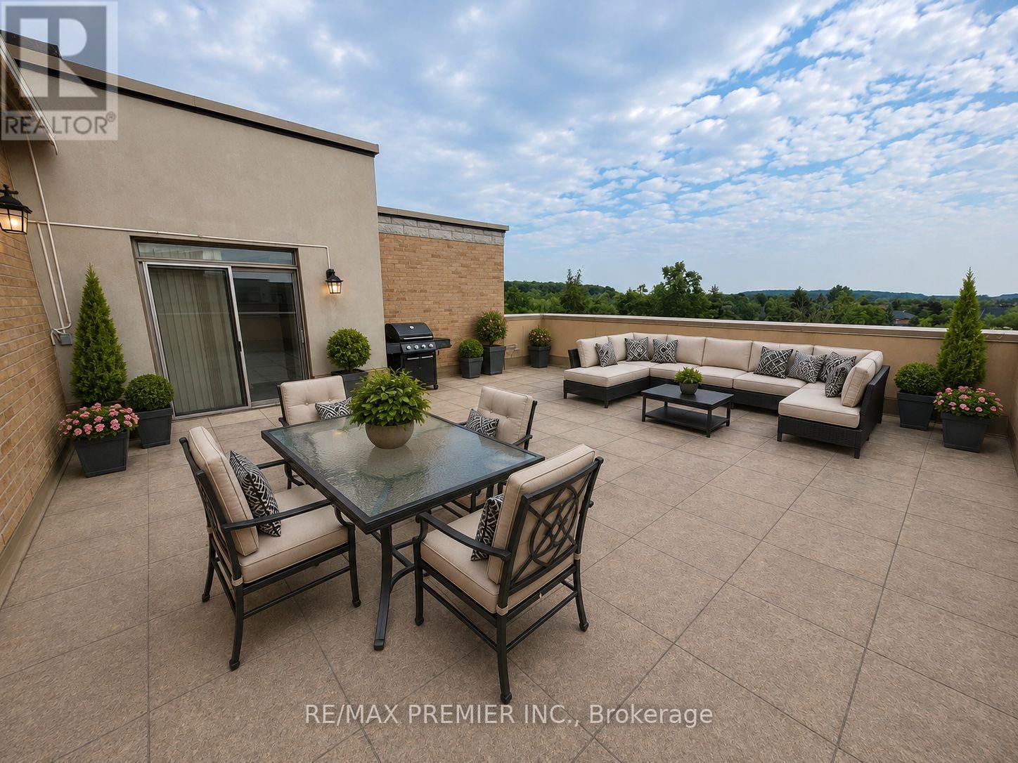 #502 2506 RUTHERFORD ROAD - 31