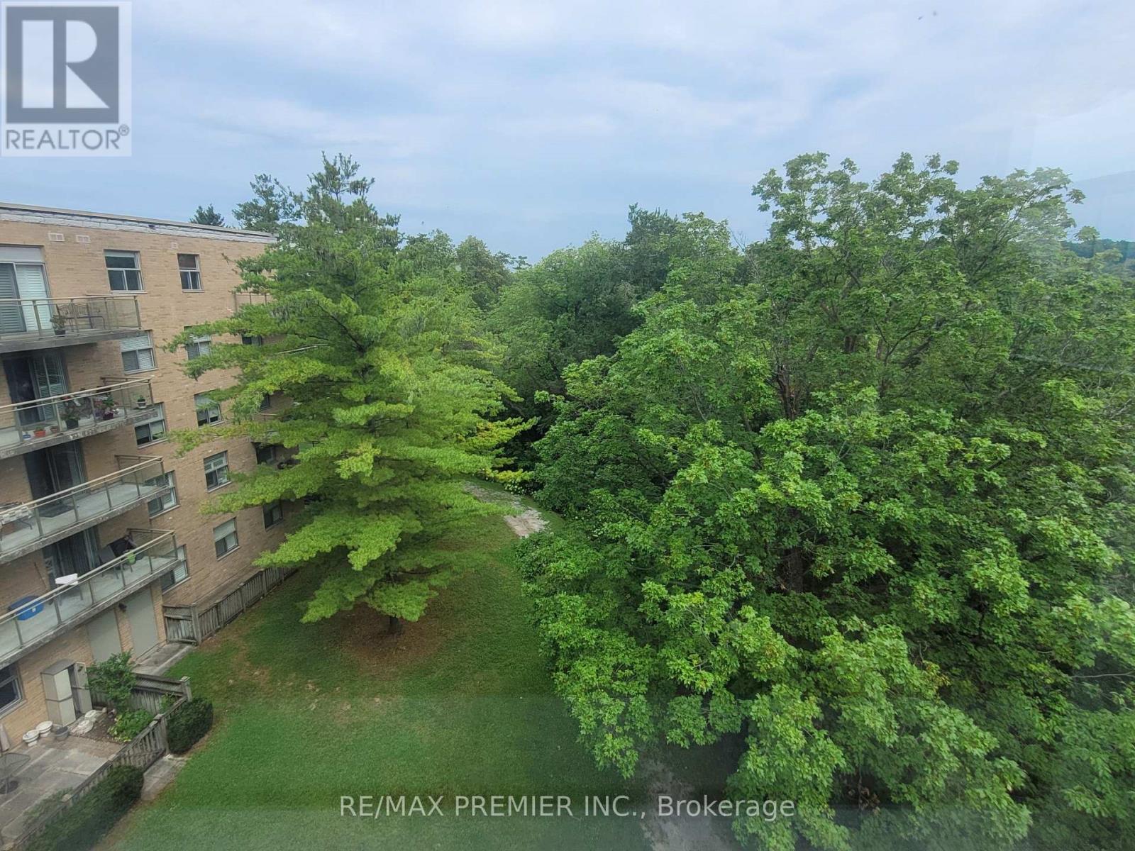 #502 2506 RUTHERFORD ROAD - 34