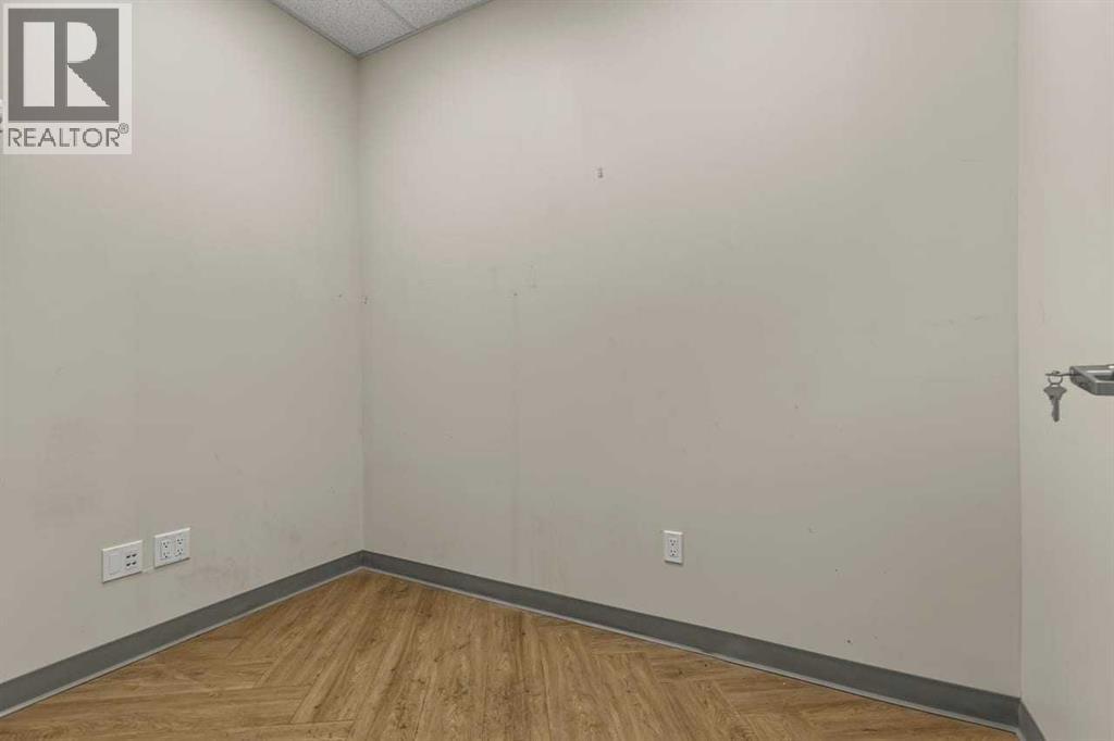 11130 11 Street Northeast - Photo 29