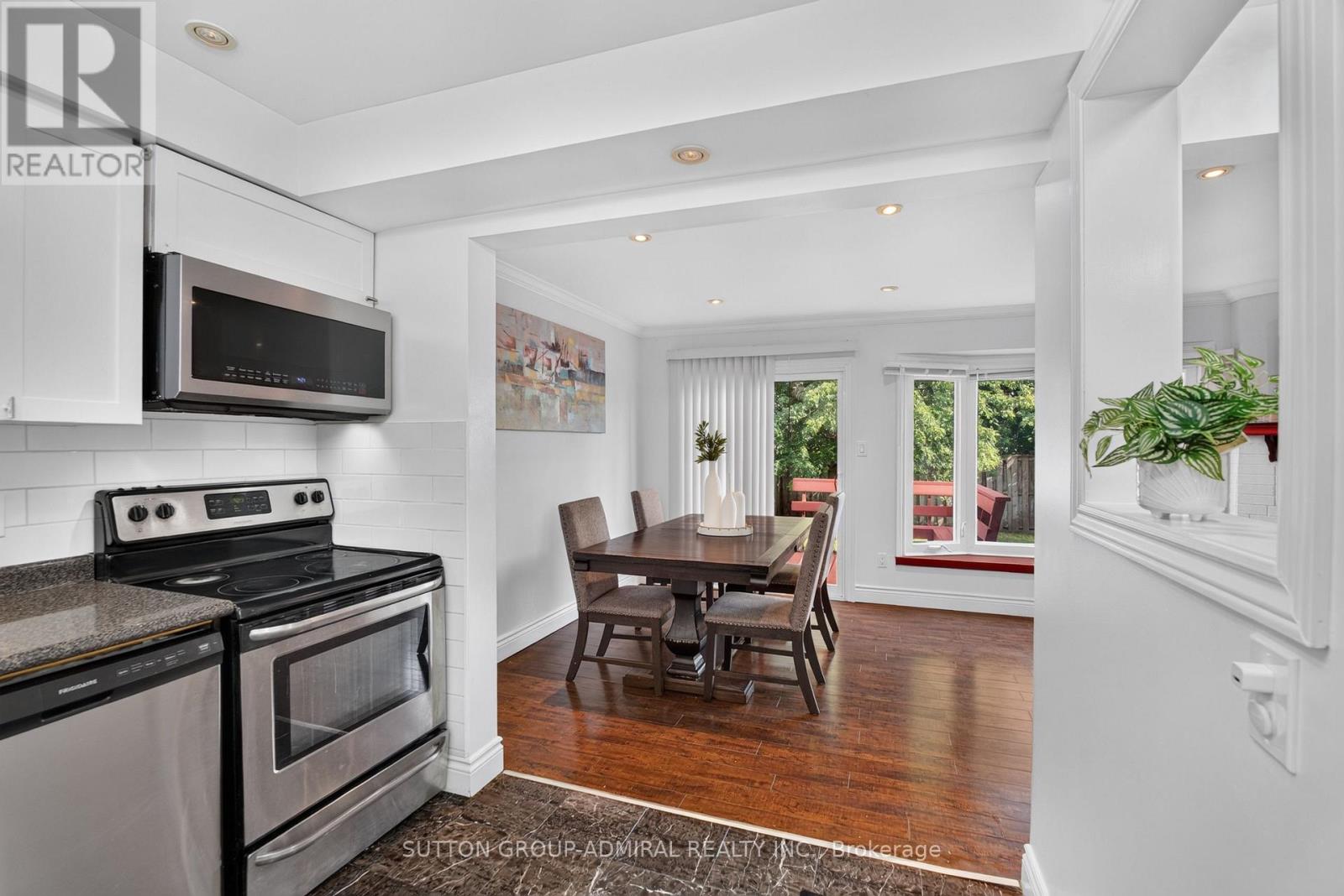 14 MULLIS CRESCENT - 14