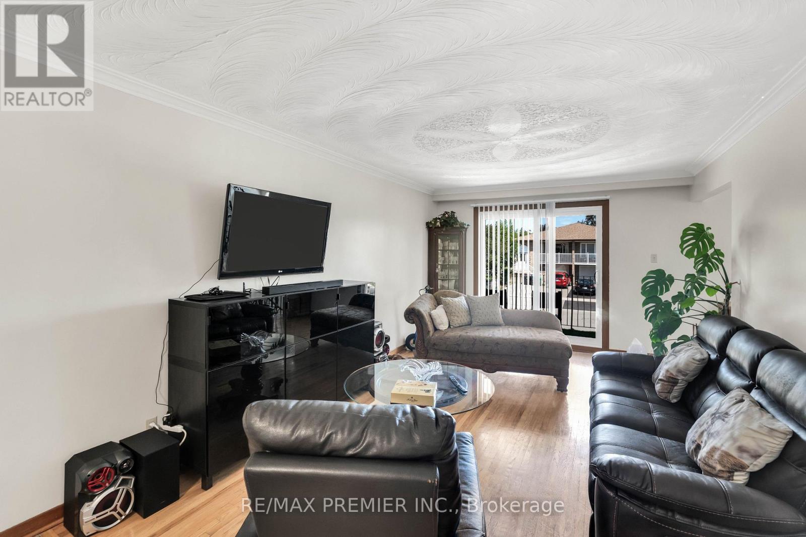 4178 DURSLEY CRESCENT - 6