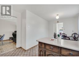 Kitchen - 4178 Dursley Crescent, Mississauga, ON L4Z1J7 Photo 8