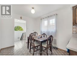 Living room - 4178 Dursley Crescent, Mississauga, ON L4Z1J7 Photo 9