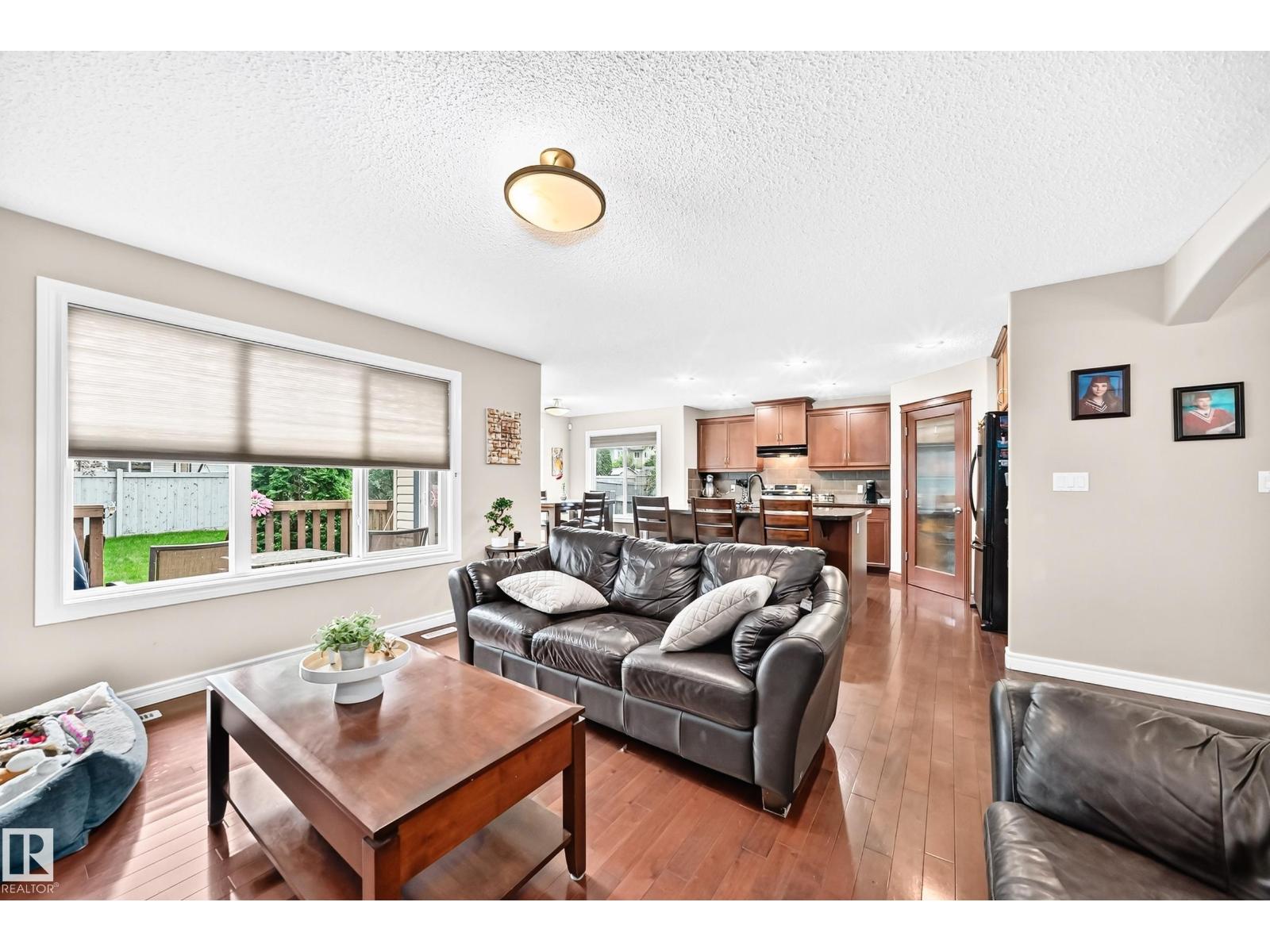 14015 146 AV NW - 16