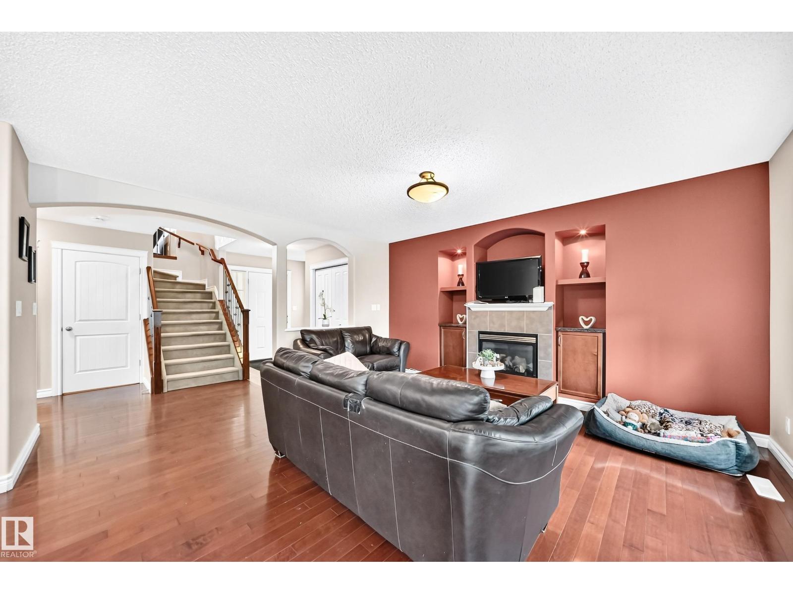 14015 146 AV NW - 20
