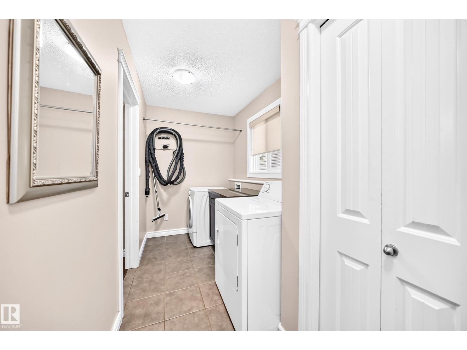 14015 146 AV NW - Image 24