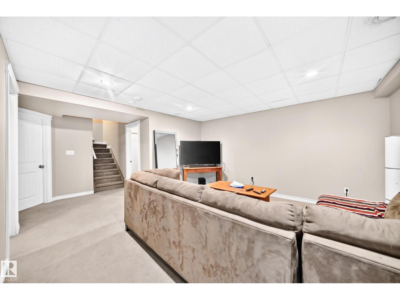 14015 146 AV NW - Image 43