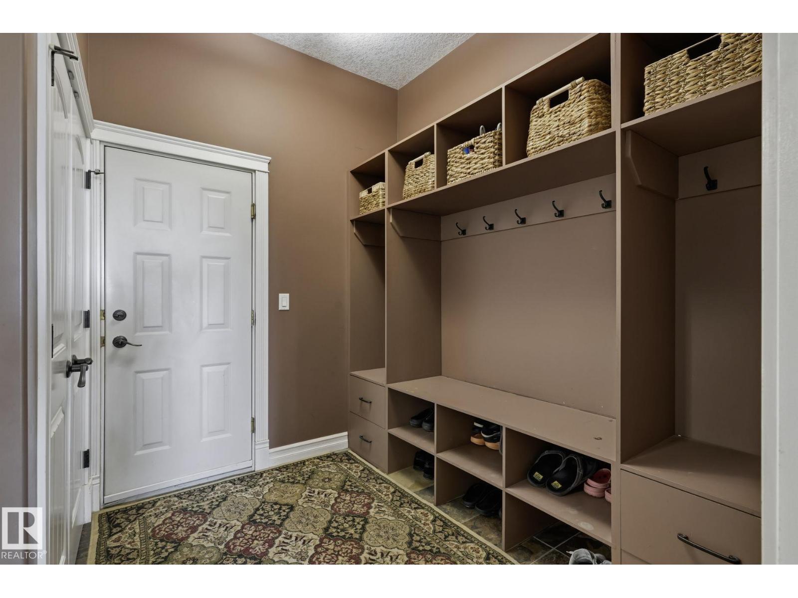 27117 TWP RD 534 - 22