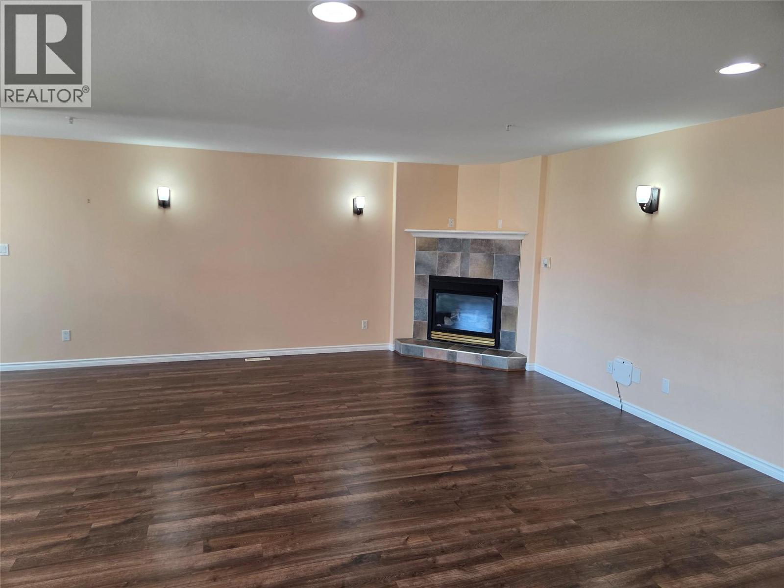 #2 12300 Pinehurst Place - 11