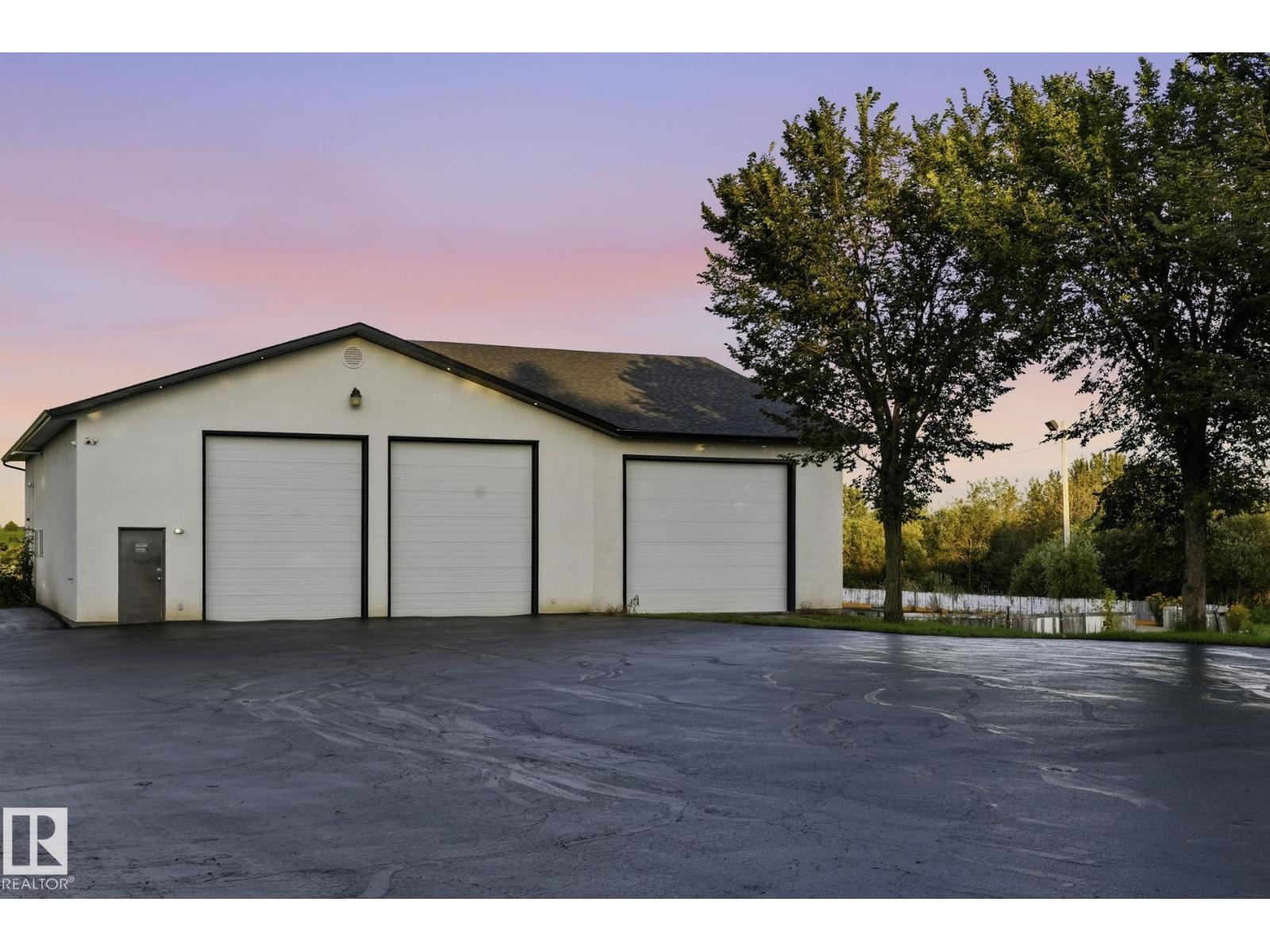 27117 TWP RD 534 - 58