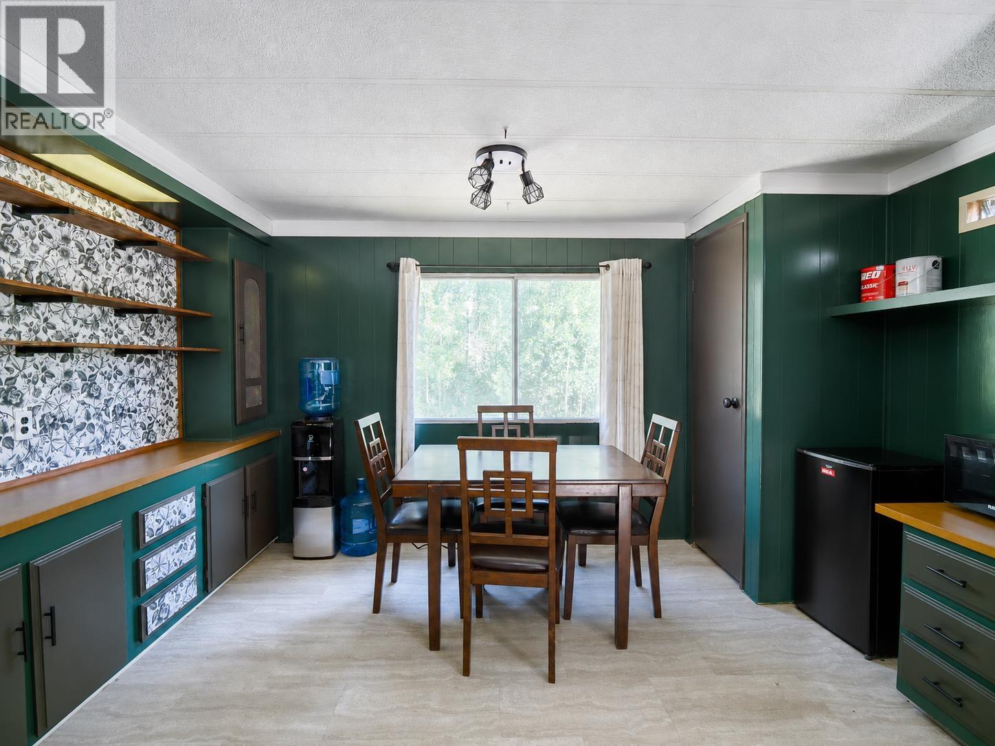 #2 325 SKYLINE ROAD - 19